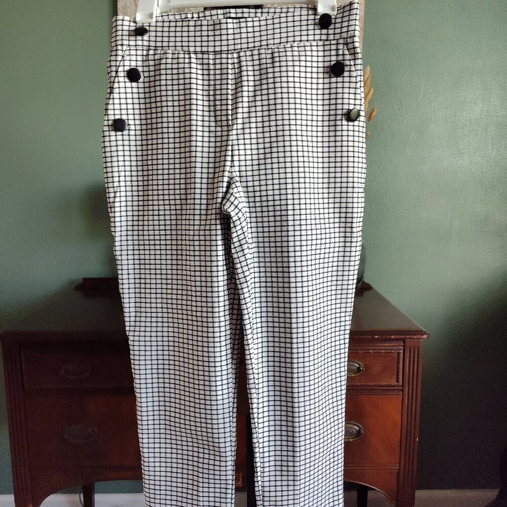 Black & white checkered pants